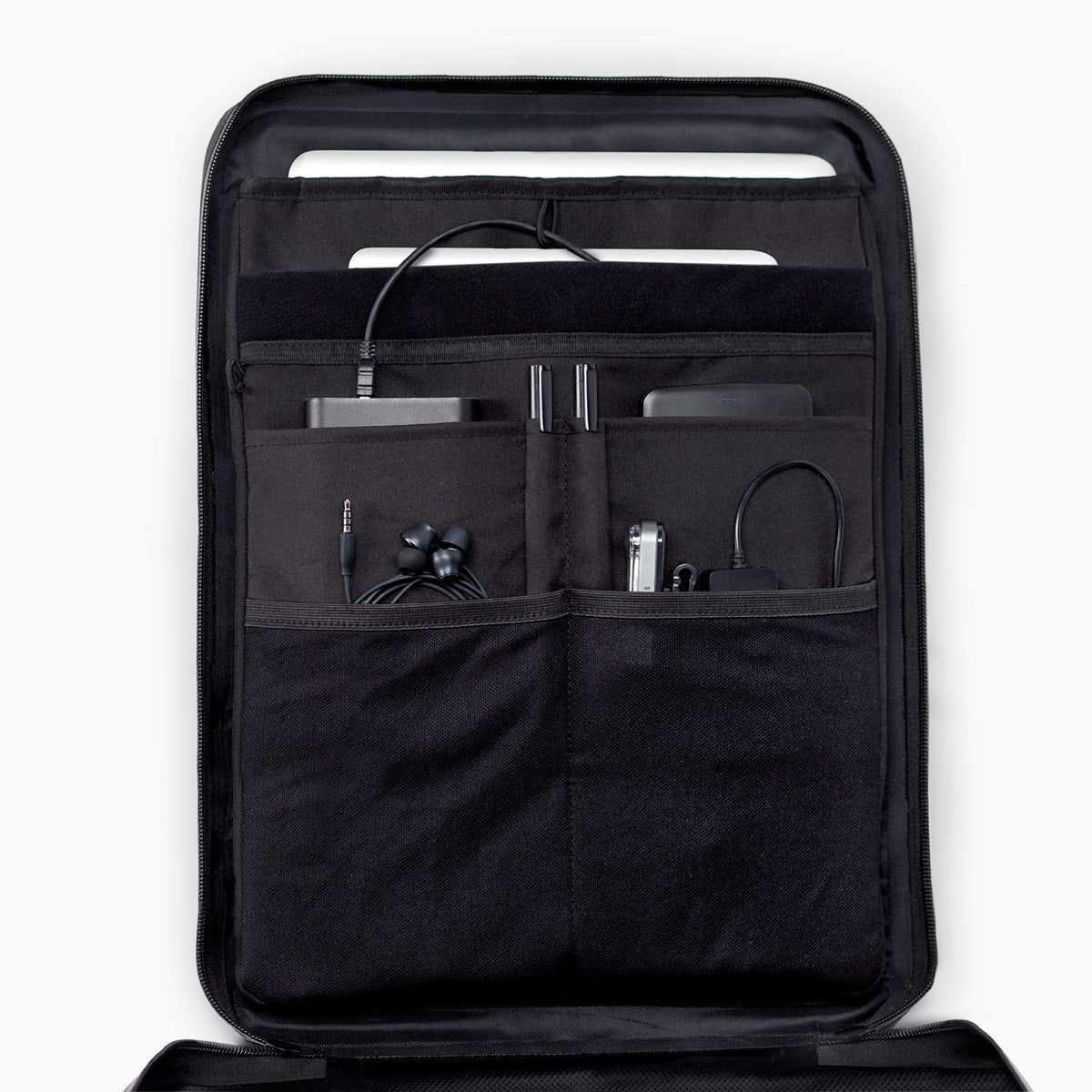 Model E • Briefcase/ Backpack • Medium • Black